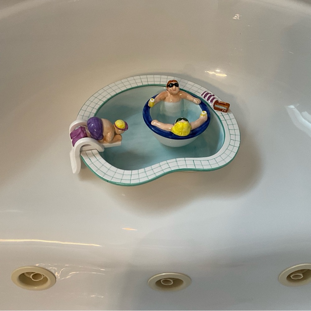 Hot Tub Chip & Dip. Manufacturer Lotus International Inc, era is 1990s. “Kitsch” - Picture 2 of 6